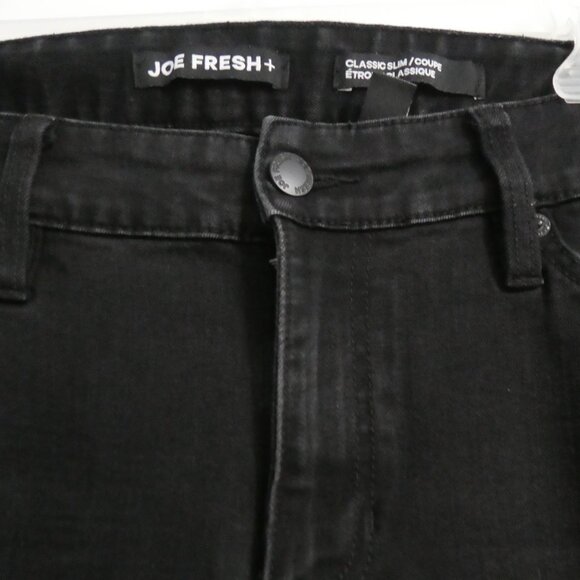 JOE FRESH + | size 16 | Classic Slim | Black Distressed Bermuda Denim Jeans - Picture 4 of 16